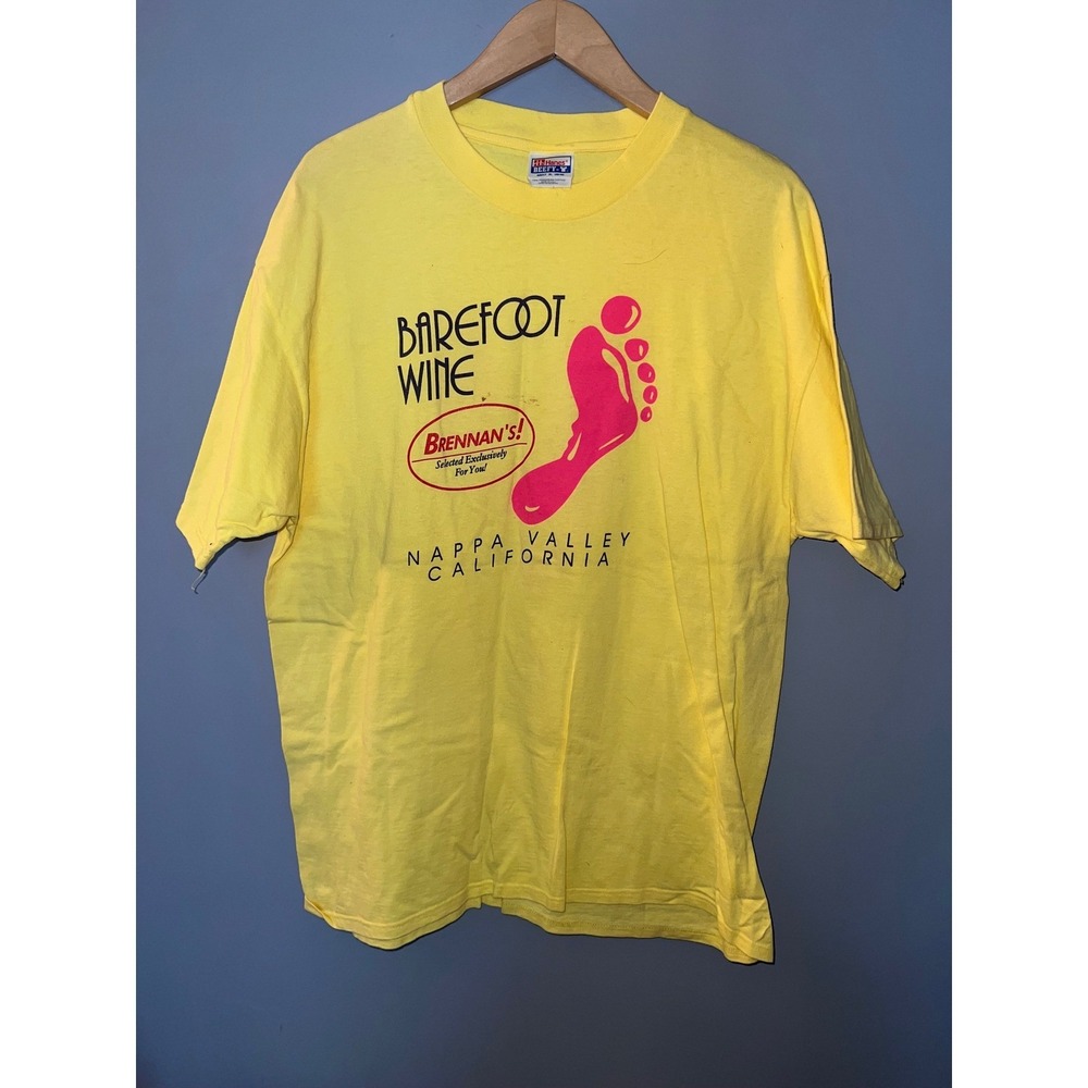 Vintage Hanes Beefy-T Barefoot Wine Brennan's Napa Valley Yellow T-Shirt XL USA